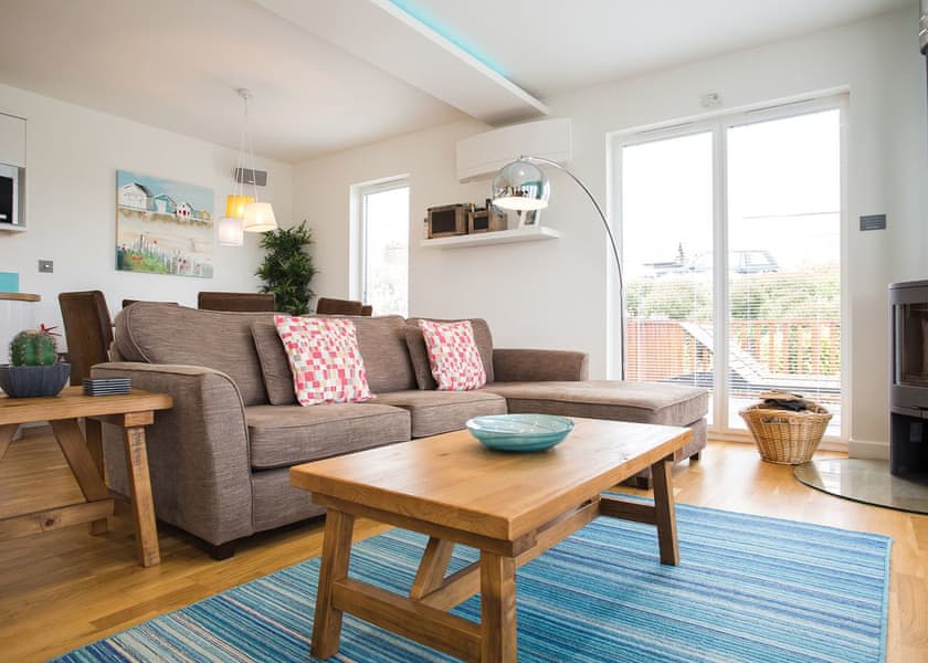 Typical Residence Collection 2 | 4 Person Signature Lodge Pet - Gwel an Mor, Feadon Lane, Portreath