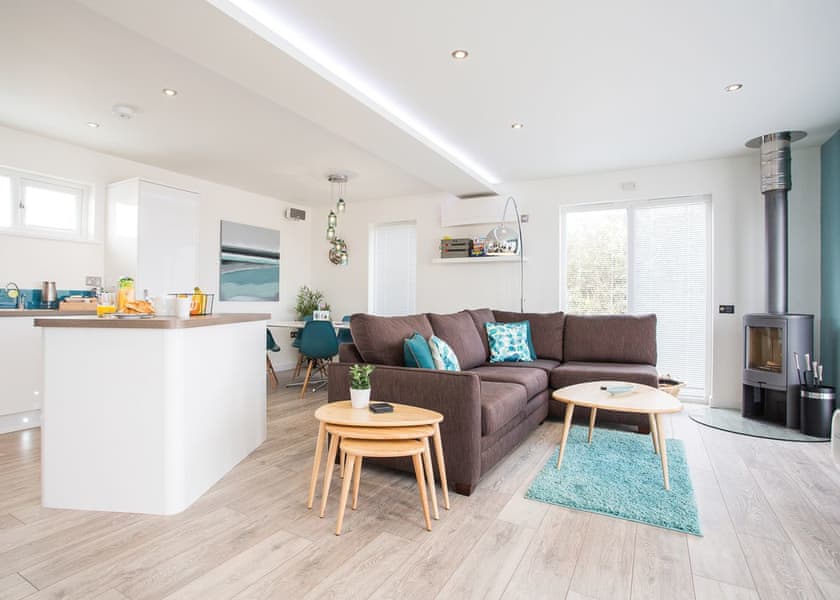 Typical Residence Collection 2 | 4 Person Signature Lodge Pet - Gwel an Mor, Feadon Lane, Portreath