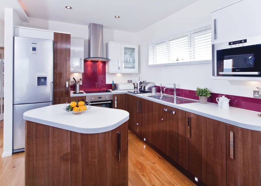 Typical Residence Collection 2 | 4 Person Signature Lodge Pet - Gwel an Mor, Feadon Lane, Portreath