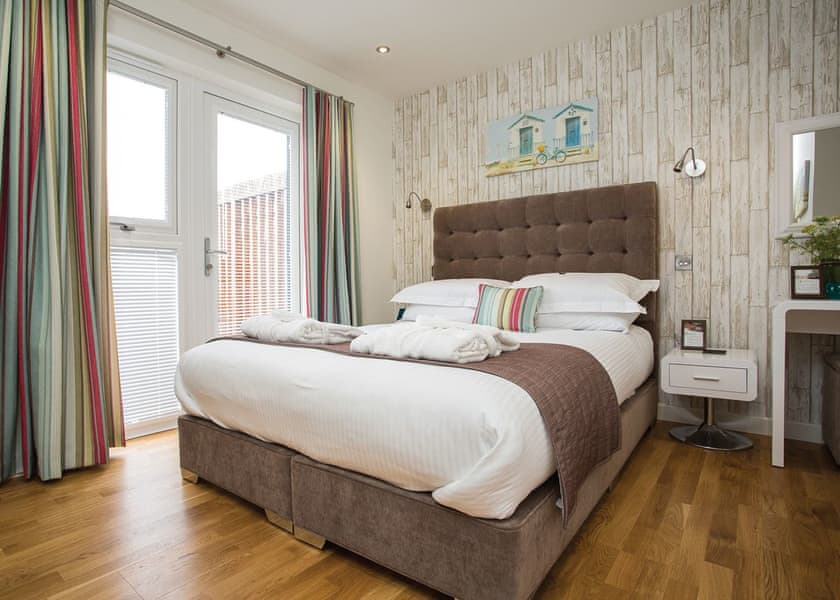Typical Residence Collection 2 | 4 Person Signature Lodge Pet - Gwel an Mor, Feadon Lane, Portreath
