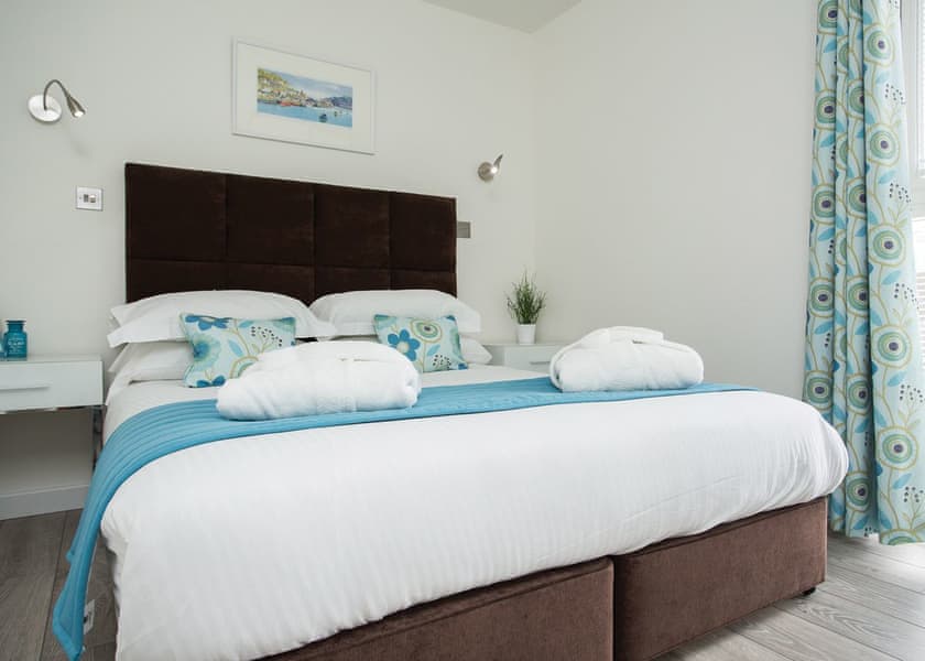 Typical Residence Collection 2 | 4 Person Signature Lodge Pet - Gwel an Mor, Feadon Lane, Portreath