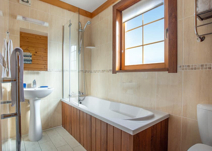 Typical | Scandinavian Hot Tub Lodge Pet - Gwel an MorLan, Feadon Lane, Portreath