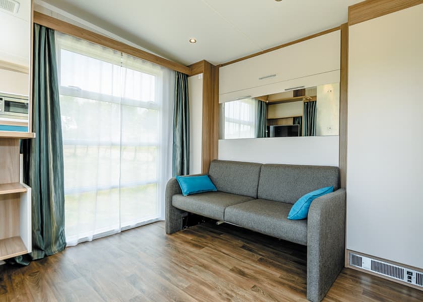 Lakeview Pod VIP | Haywood Oaks Golf and Country Club, Oxton