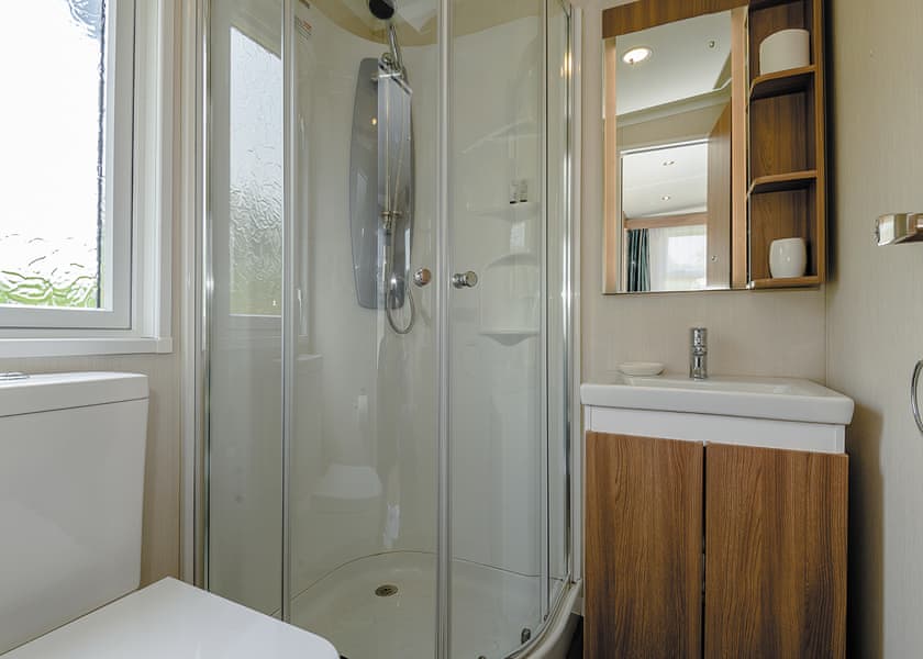 Lakeview Pod VIP | Haywood Oaks Golf and Country Club, Oxton