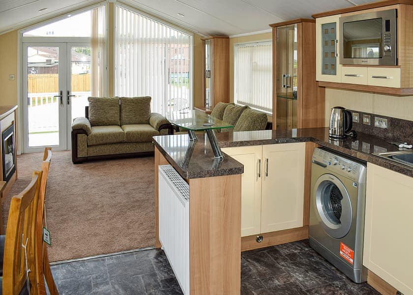 Aintree - Hamlet Rise, Arnold
