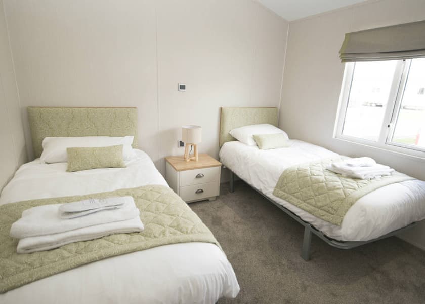 Platinum Lodge 2 Sleeps 4 - Hart’s, Leysdown, Isle of Sheppey