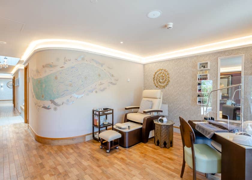 Hawkchurch Resort and Spa, Axminster