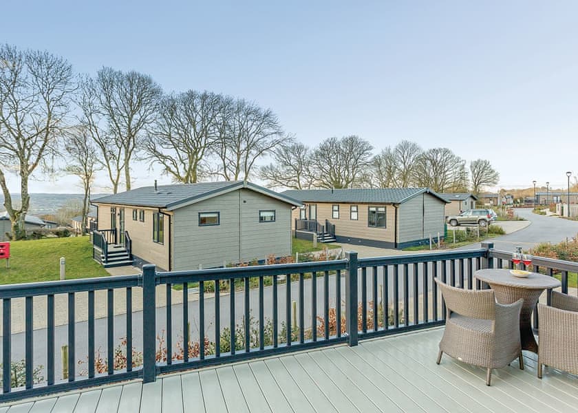 Quinn Lodge - Hawkchurch Resort and Spa, Axminster