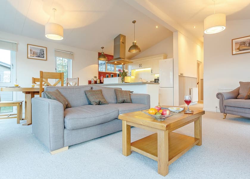 Quinn Lodge - Hawkchurch Resort and Spa, Axminster