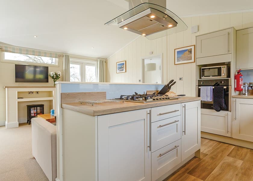 Marple Lodge - Hawkchurch Resort and Spa, Axminster