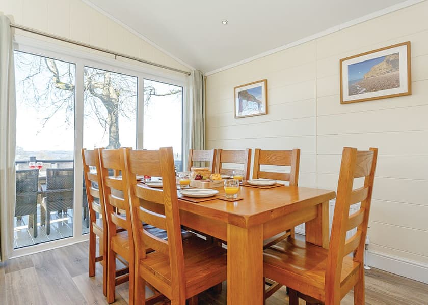 Austen Lodge - Hawkchurch Resort and Spa, Axminster