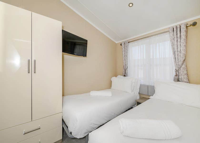 Blackmore - Hawkchurch Resort and Spa, Axminster