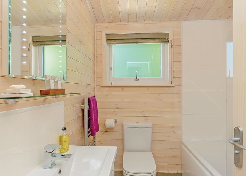 Honeysuckle Lodge - Hazelhurst Lodges, Ashover