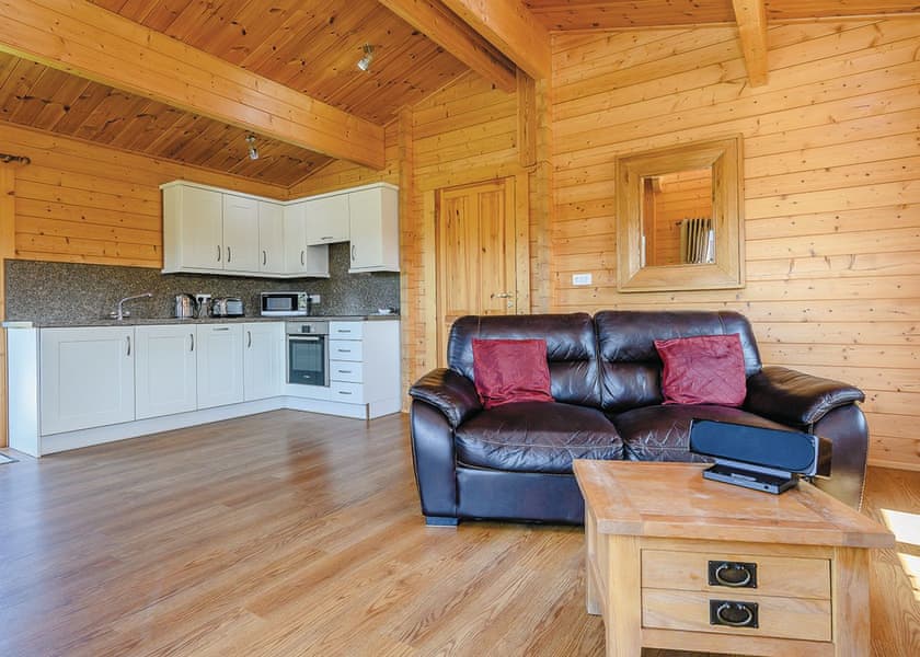 Blyth Lodge - Heathside Lodges, Wenhaston, Halesworth