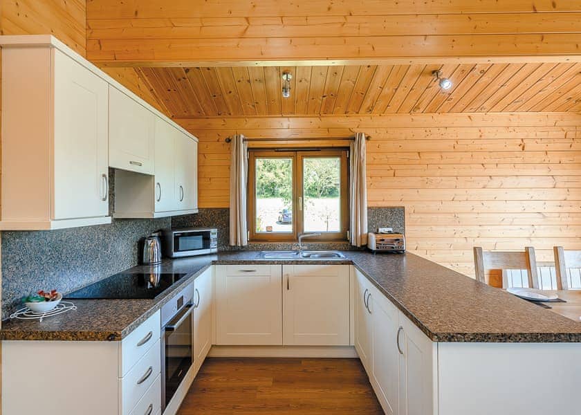 Waveney Lodge - Heathside Lodges, Wenhaston, Halesworth