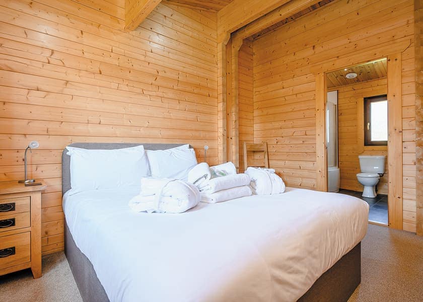 Waveney Lodge - Heathside Lodges, Wenhaston, Halesworth