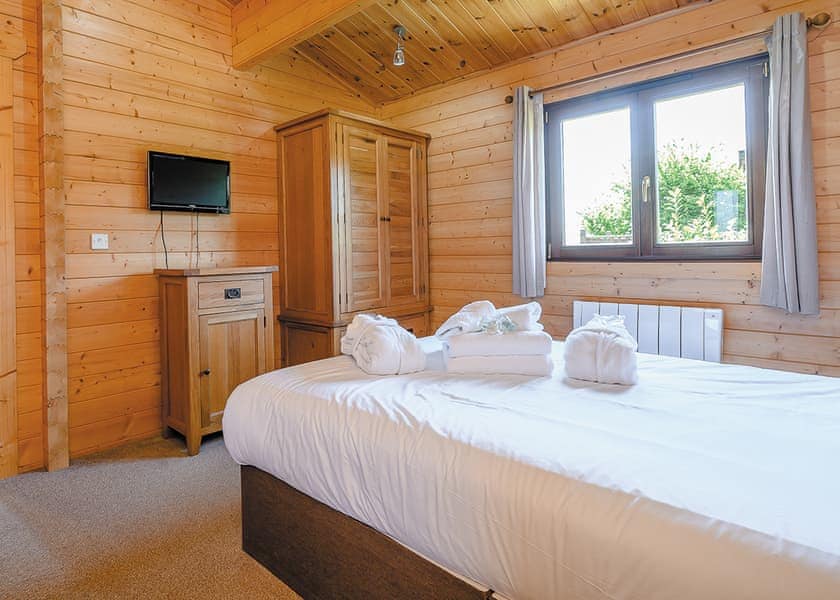 Waveney Lodge - Heathside Lodges, Wenhaston, Halesworth