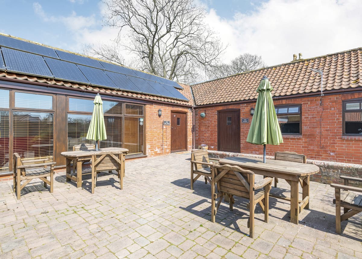 Helsey Farm Cottages - Holiday lodge in Central England - Image 2