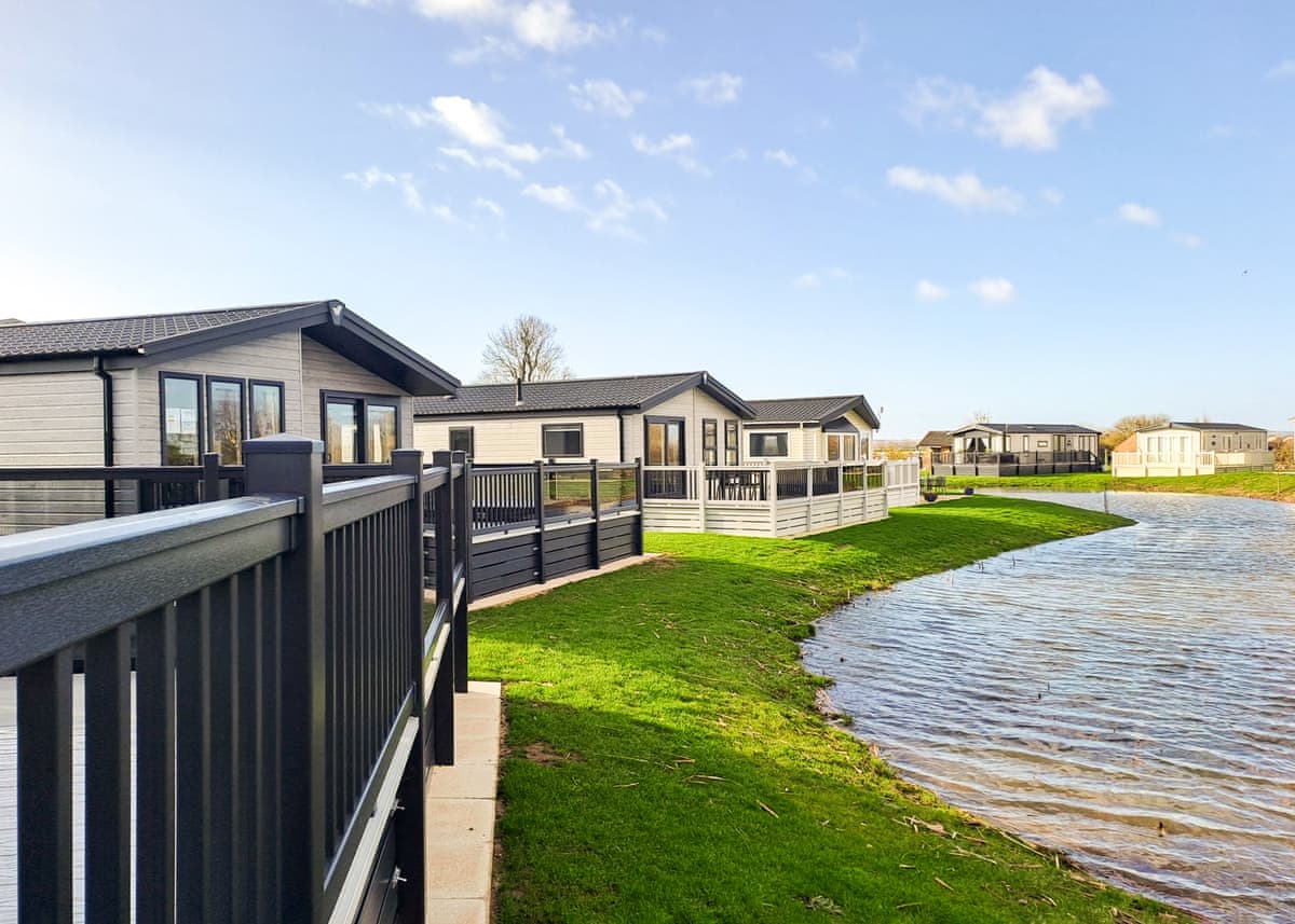 Helsey Farm Cottages - Holiday lodge in Central England - Image 1