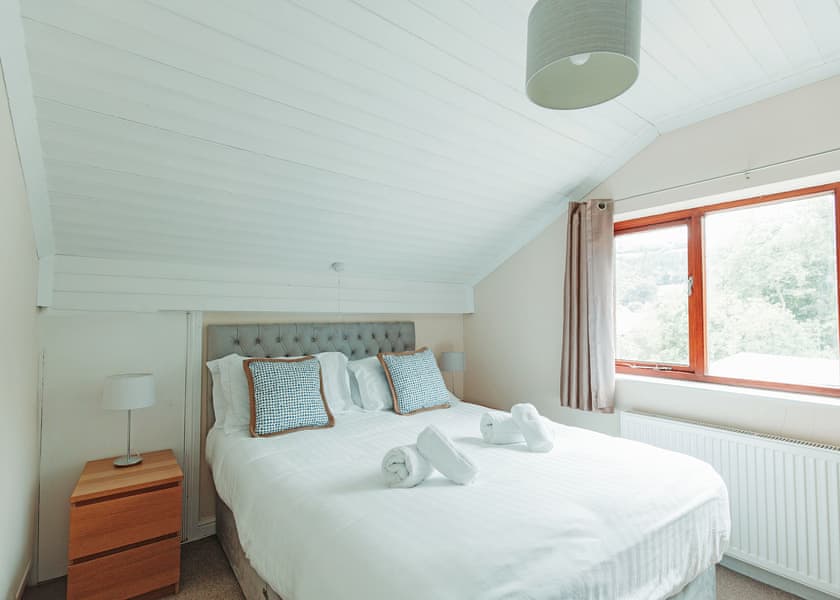 Moorhen Cottage - Herons Lake Retreat, Caerwys, Flintshire