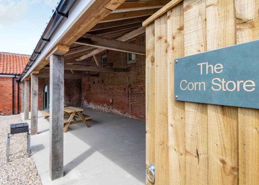 The Corn Store - Helsey Farm Cottages, Helsey