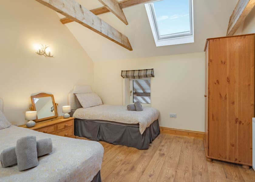 The Corn Store - Helsey Farm Cottages, Helsey