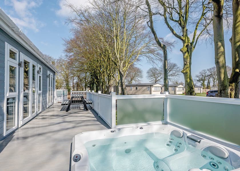 Platinum 2 Lodge Spa | Hemsby Beach Holiday Park, Hemsby, Great Yarmouth
