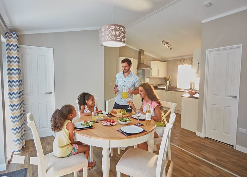 Platinum Plus 2 Lodge Spa - Hemsby Beach Holiday Park, Hemsby, Great Yarmouth
