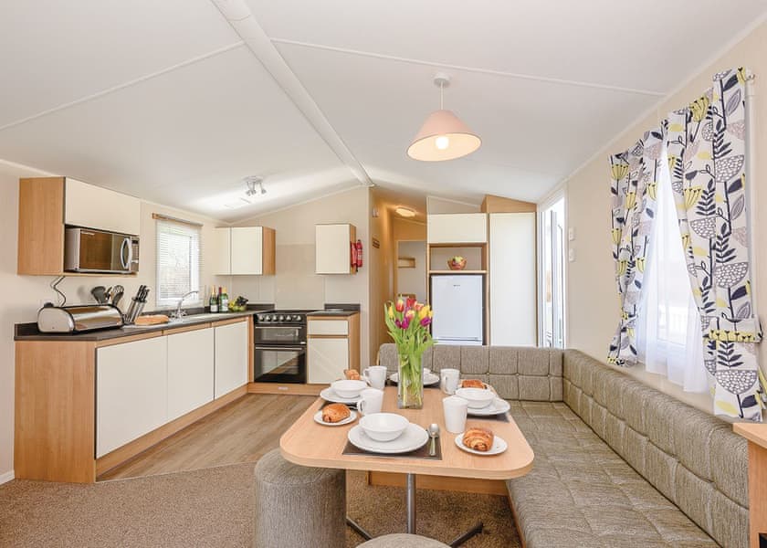 Gold 2 Plus Caravan - Hemsby Beach Holiday Park, Hemsby, Great Yarmouth