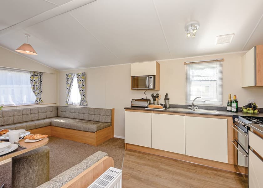 Gold 2 Plus Caravan - Hemsby Beach Holiday Park, Hemsby, Great Yarmouth