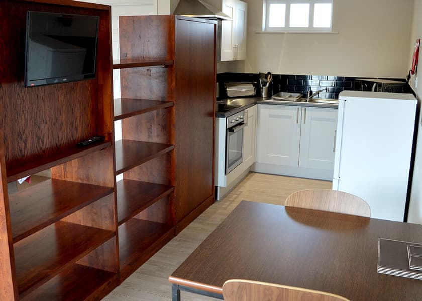 First Floor Studio Apartment - Hemsby Beach Holiday Park, Hemsby, Great Yarmouth