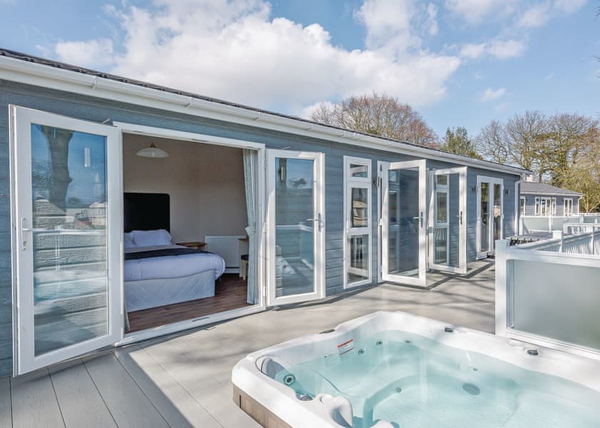 Platinum 2 Lodge Spa (Pet) | Hemsby Beach Holiday Park, Hemsby, Great Yarmouth