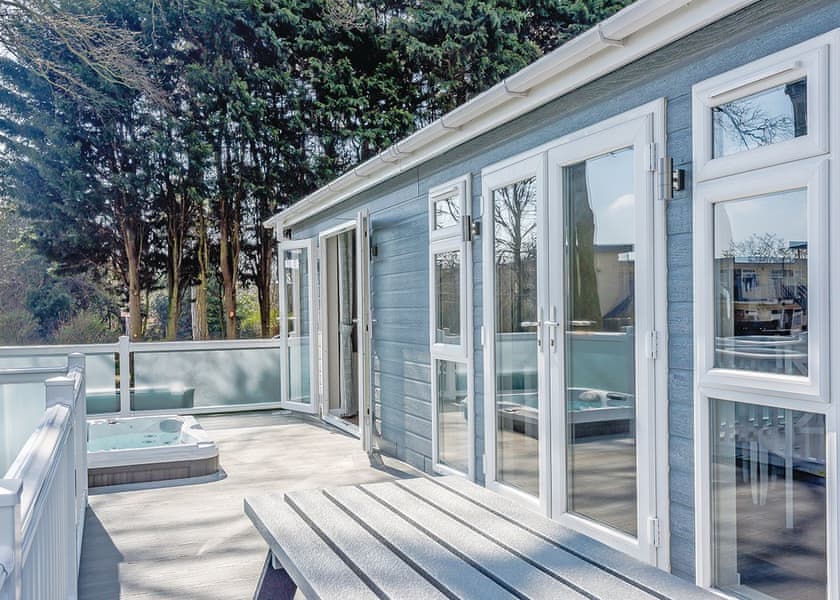 Platinum 2 Lodge Spa (Pet) | Hemsby Beach Holiday Park, Hemsby, Great Yarmouth