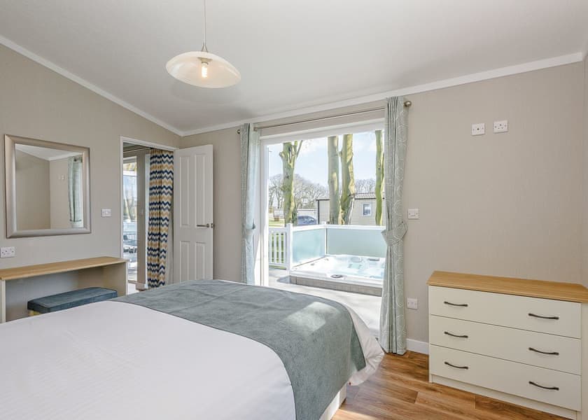 Platinum 2 Lodge Spa (Pet) | Hemsby Beach Holiday Park, Hemsby, Great Yarmouth