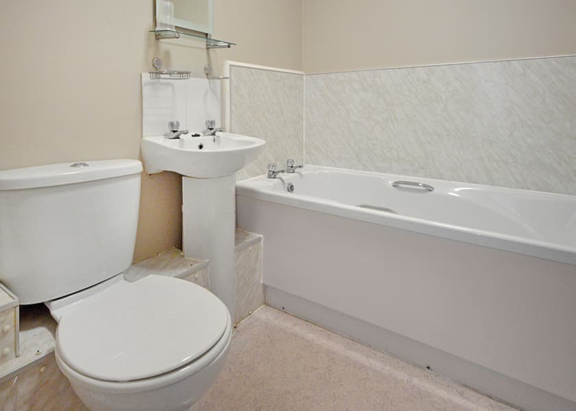 Ground Floor Apartment 3 (Bermuda) - Hemsby Beach Holiday Park, Hemsby, Great Yarmouth