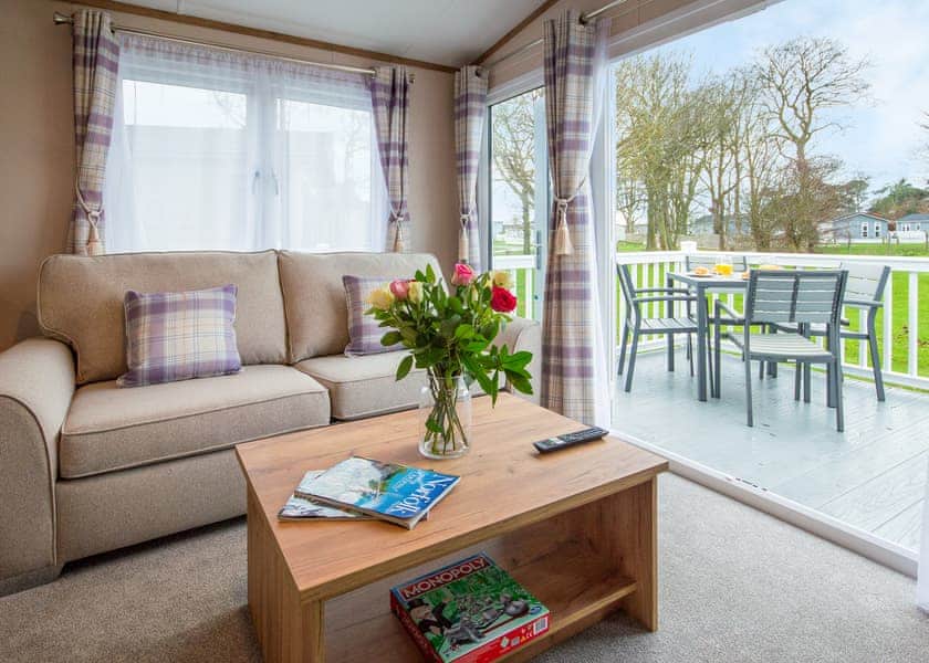 Platinum Plus 3 Lodge Spa (Pet) - Hemsby Beach Holiday Park, Hemsby, Great Yarmouth