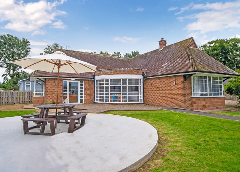 The Villa 4 Bed Accessible - Hemsby Beach Holiday Park, Hemsby, Great Yarmouth