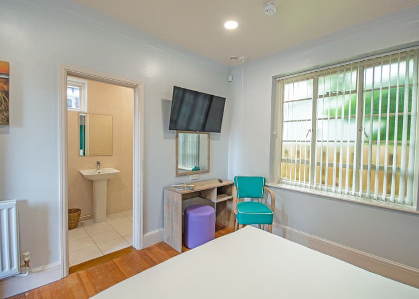 The Villa 4 Bed Accessible - Hemsby Beach Holiday Park, Hemsby, Great Yarmouth