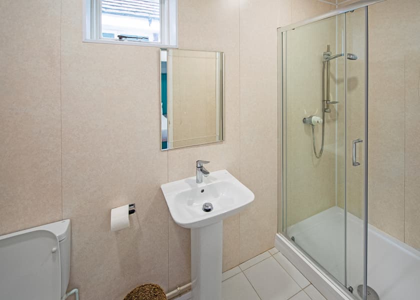 The Villa 4 Bed Accessible - Hemsby Beach Holiday Park, Hemsby, Great Yarmouth