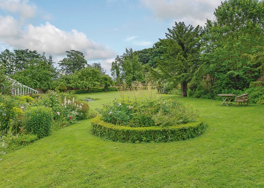 Henlle Hall Cottages, Henlle, Nr Oswestry