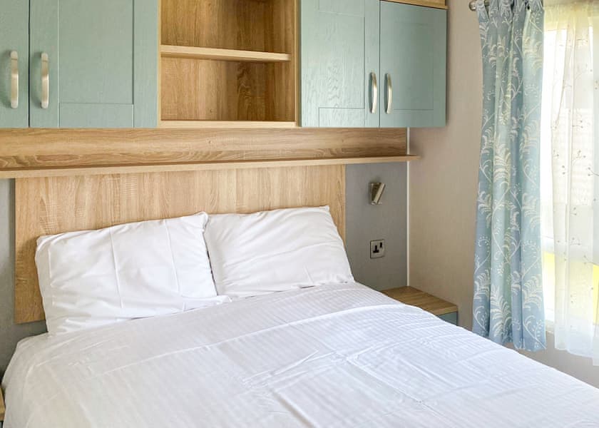 Gwenver 2 - Hendra Holiday Park, Newquay