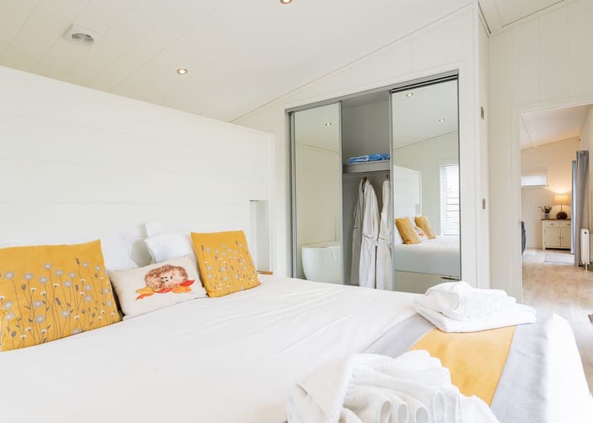 Hedgehog Lodge - Henfields Country Retreat, Cannington