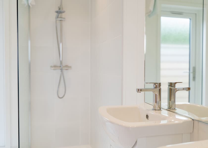 Hedgehog Lodge - Henfields Country Retreat, Cannington