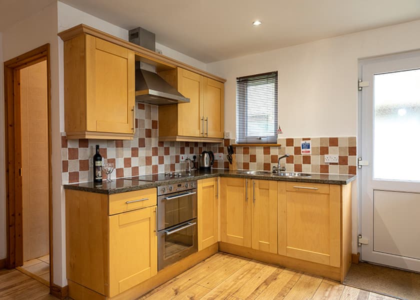 Gold 3 Villa (Pet Friendly) Sleeps 6 - Hengar Manor Country Park, St Tudy, Bodmin