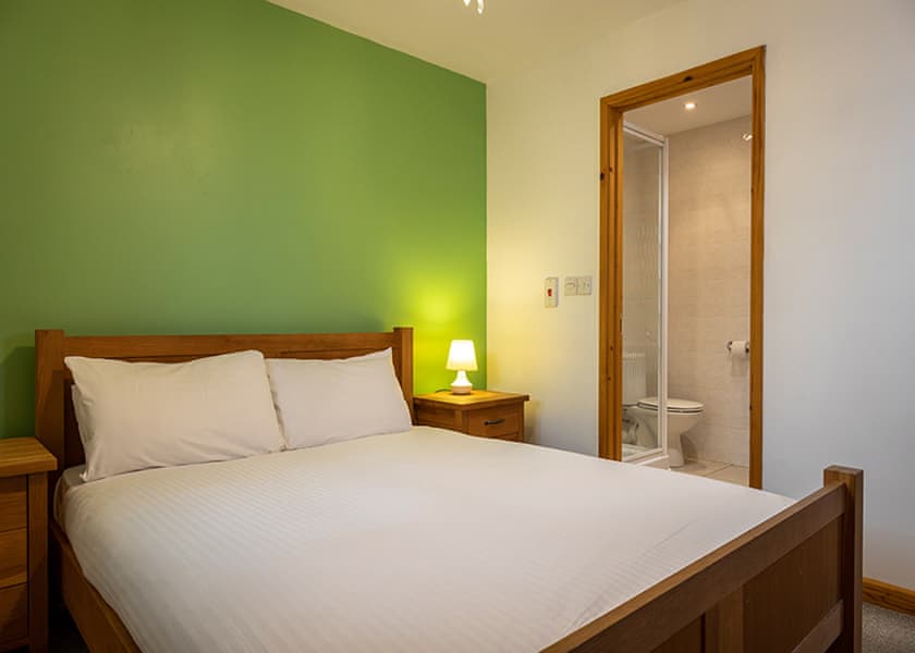 Gold 3 Villa (Pet Friendly) Sleeps 6 - Hengar Manor Country Park, St Tudy, Bodmin