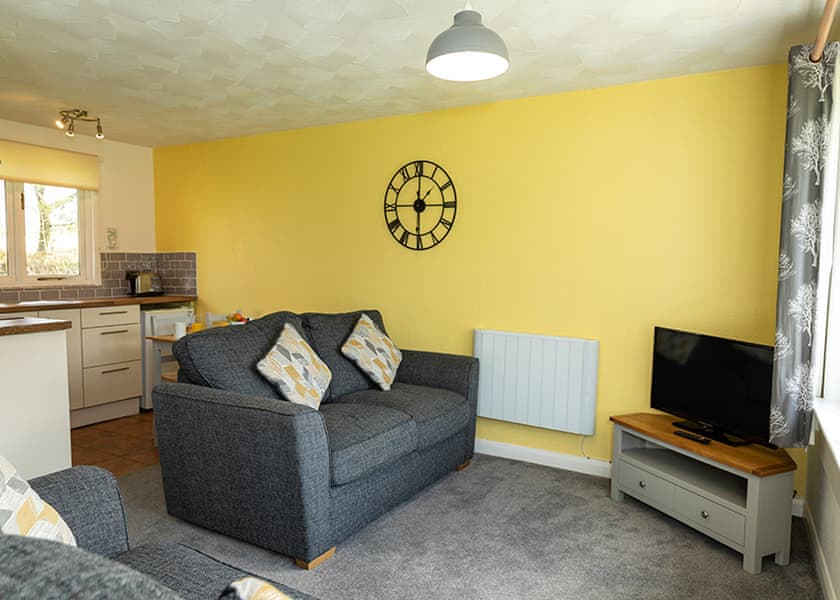 2 Bedroom Pet Friendly Bungalow - Hengar Manor Country Park, St Tudy, Bodmin