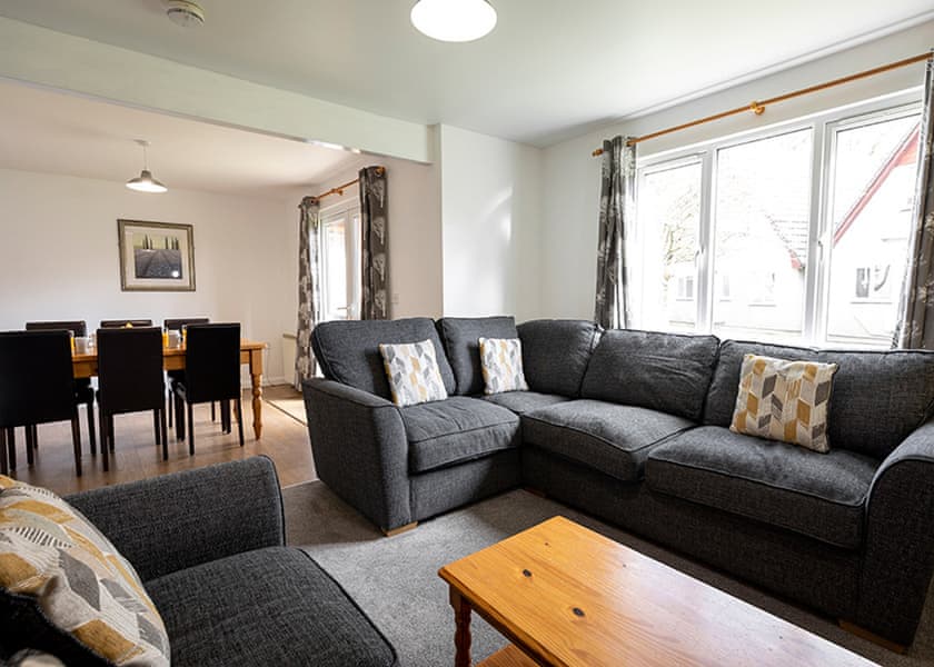 3 Bedroom Villa 6 - Hengar Manor Country Park, St Tudy, Bodmin