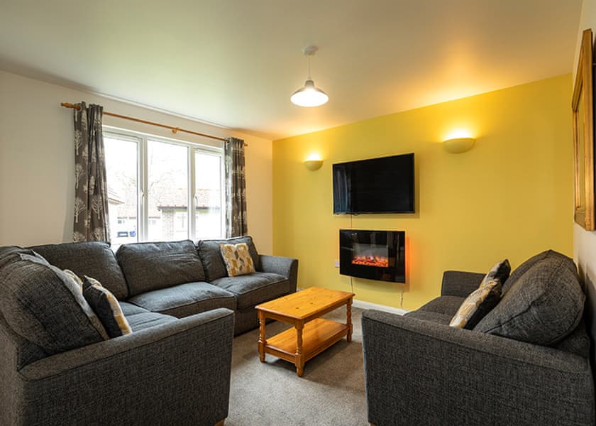 3 Bedroom Pet Friendly Villa 6 - Hengar Manor Country Park, St Tudy, Bodmin