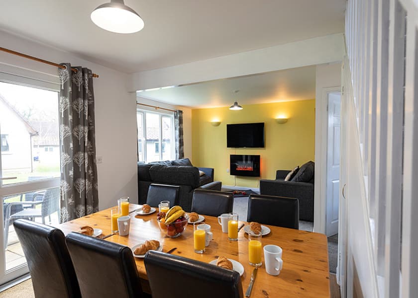 3 Bedroom Pet Friendly Villa 6 - Hengar Manor Country Park, St Tudy, Bodmin