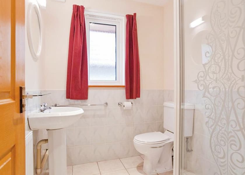 4 Bedroom Villa Sleeps 8 - Hengar Manor Country Park, St Tudy, Bodmin